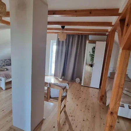 Semesterbostad Casa Horizont Slankamen Vinogradi