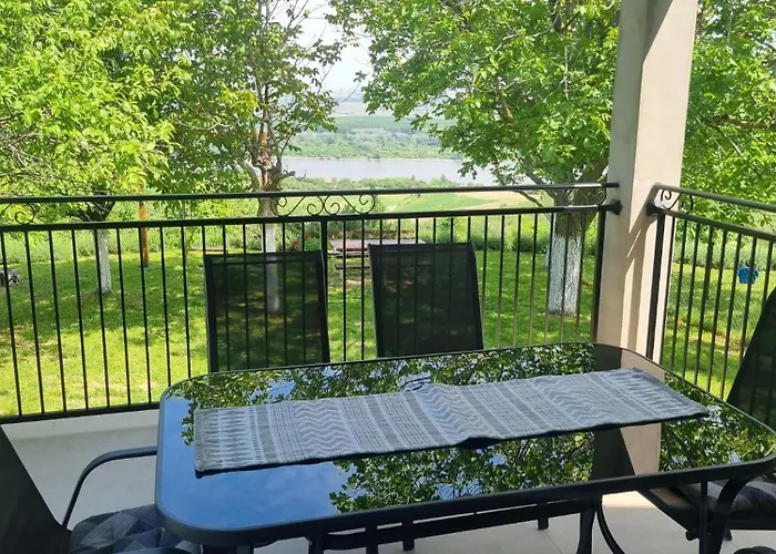 Feriehus Casa Horizont Slankamen Vinogradi